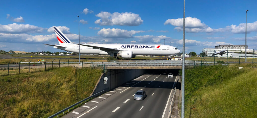 Paris Charles de Gaulle Airport - The Main Airport in France and One of the  Busiest in Europe – Go Guides
